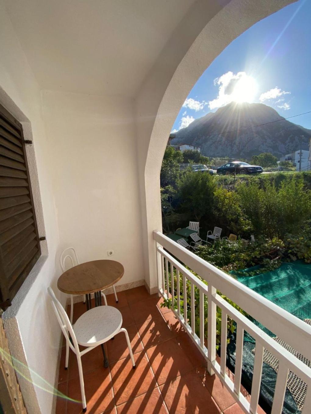 Apartment Biljana Gradac (Split-Dalmatia)